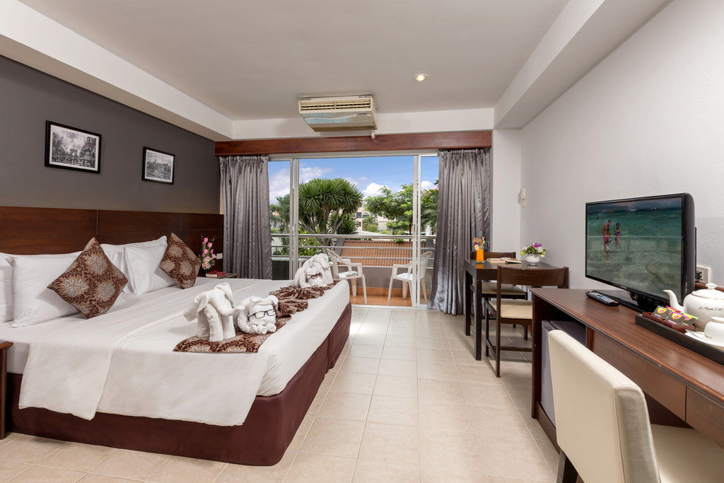 The Holiday Resort Pattaya Exterior photo