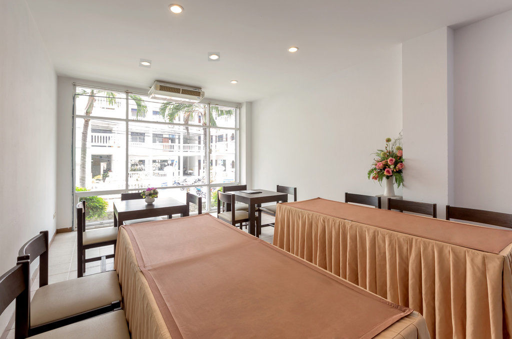 The Holiday Resort Pattaya Exterior photo
